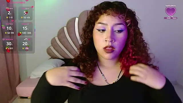 BlueeVelvet online show from October 25, 2025, 11:27 pm