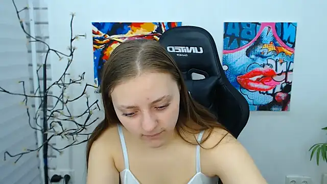 Snapshot of ArinaBelle chatting on November 17, 2025, 1:09 am ArinaBelle online show from November 17, 2025, 1:09 am