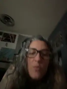 Snapshot of inkdmagz chatting on October 8, 2025, 9:11 am inkdmagz online show from October 8, 2025, 9:11 am