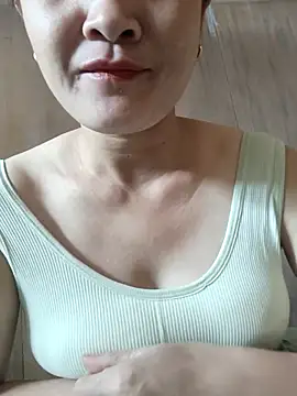 Snapshot of Paul-paul11 chatting on October 23, 2025, 1:04 am Paul-paul11 online show from October 23, 2025, 1:04 am