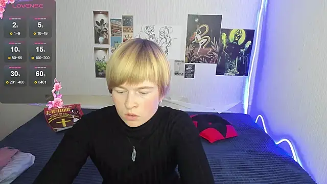 Snapshot of Cattie_w_ chatting on December 5, 2025, 1:05 am Cattie w online show from December 5, 2025, 1:05 am