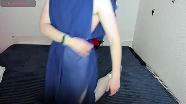 Snapshot of Cattie_w_ chatting on November 1, 2025, 1:23 am Cattie w online show from November 1, 2025, 1:23 am