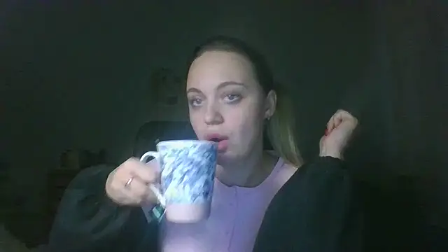 Cynoraye online show from February 20, 2026, 9:06 pm