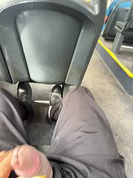 Jronlinejr-05 online show from February 4, 2026, 12:11 pm