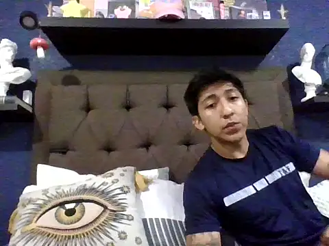 Snapshot of sad_fucking_boy chatting on October 2, 2025, 4:05 am sad fucking boy online show from October 2, 2025, 4:05 am