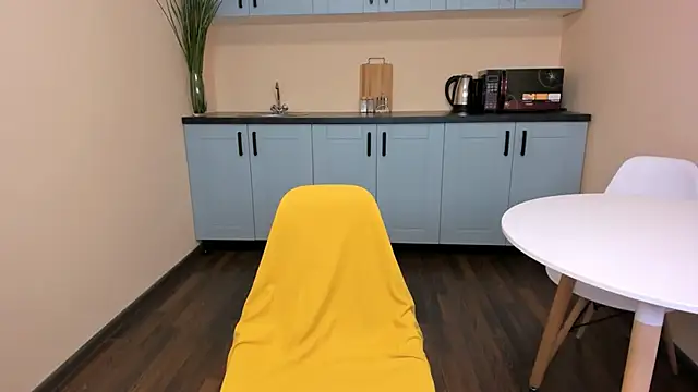 CallMeMargo online show from November 8, 2025, 12:20 pm