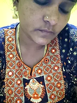 navyasree143 online show from October 21, 2025, 12:04 pm