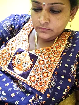 navyasree143 online show from October 31, 2025, 1:52 pm