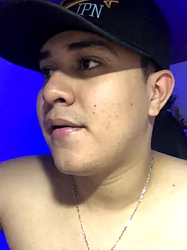 Snapshot of loki32men chatting on December 14, 2025, 4:40 am loki32men online show from December 14, 2025, 4:40 am