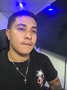 Snapshot of loki32men chatting on October 10, 2025, 3:40 am loki32men online show from October 10, 2025, 3:40 am