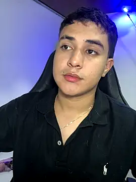 Snapshot of loki32men chatting on October 25, 2025, 5:06 am loki32men online show from October 25, 2025, 5:06 am