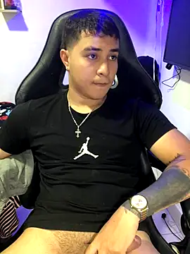 Snapshot of loki32men chatting on October 8, 2025, 4:47 am loki32men online show from October 8, 2025, 4:47 am