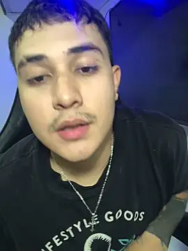 Snapshot of loki32men chatting on October 11, 2025, 7:37 pm loki32men online show from October 11, 2025, 7:37 pm