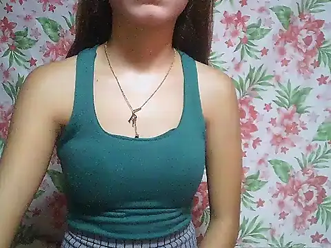 Snapshot of SweetPussie18x chatting on October 7, 2025, 1:17 am SweetPussie18x online show from October 7, 2025, 1:17 am