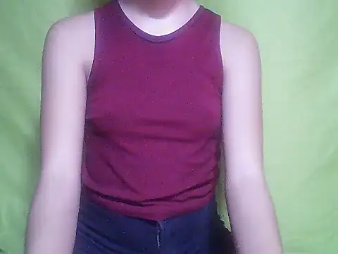 Snapshot of SweetPussie18x chatting on November 18, 2025, 8:28 am SweetPussie18x online show from November 18, 2025, 8:28 am