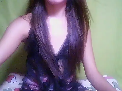 Snapshot of SweetPussie18x chatting on December 3, 2025, 1:43 pm SweetPussie18x online show from December 3, 2025, 1:43 pm