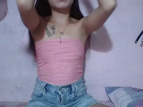 Snapshot of SweetPussie18x chatting on June 26, 2026, 2:28 am SweetPussie18x online show from June 26, 2026, 2:28 am