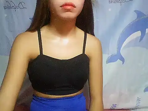 Snapshot of SweetPussie18x chatting on October 22, 2025, 12:43 am SweetPussie18x online show from October 22, 2025, 12:43 am