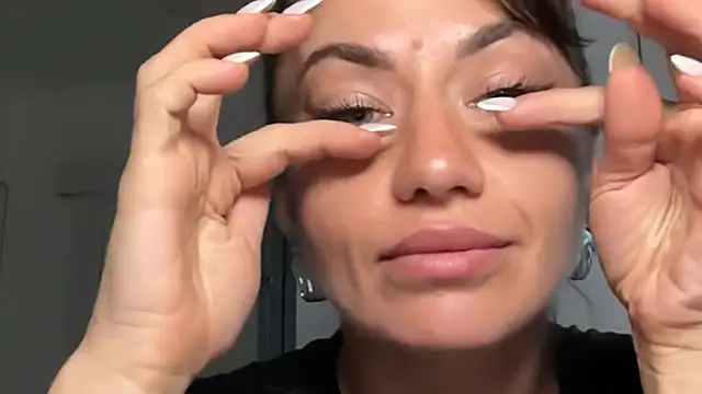 Roriann online show from February 18, 2026, 10:55 am