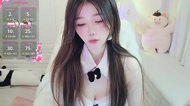 Snapshot of Coco-Di chatting on November 18, 2025, 2:27 am Coco-Di online show from November 18, 2025, 2:27 am