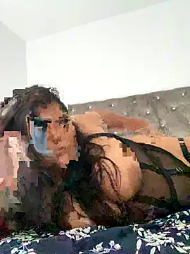 Snapshot of pmonie chatting on November 4, 2025, 5:39 pm pmonie online show from November 4, 2025, 5:39 pm