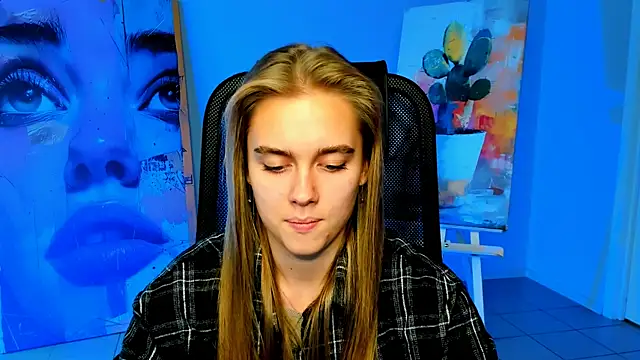 JuneWoods online show from October 12, 2025, 9:10 am