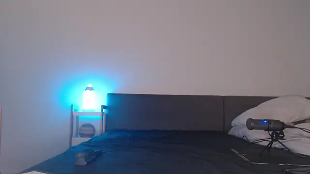 Snapshot of blueburrypie chatting on November 4, 2025, 2:21 pm blueburrypie online show from November 4, 2025, 2:21 pm