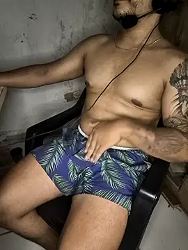 gtzmoreno online show from February 16, 2026, 5:28 am