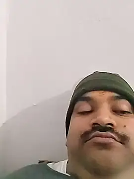 Snapshot of desiyouth94 chatting on December 14, 2025, 1:39 pm desiyouth94 online show from December 14, 2025, 1:39 pm