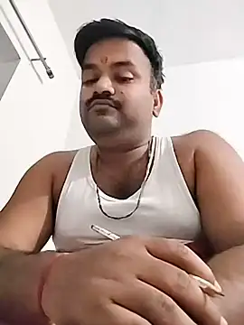 Snapshot of desiyouth94 chatting on November 24, 2025, 6:08 pm desiyouth94 online show from November 24, 2025, 6:08 pm