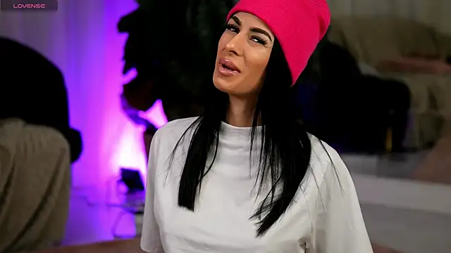 EvaAmanti online show from January 18, 2026, 4:38 am