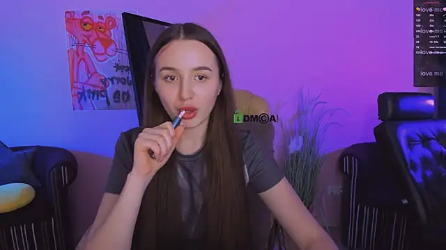 Snapshot of leslie_bird chatting on November 6, 2025, 12:53 pm leslie bird online show from November 6, 2025, 12:53 pm