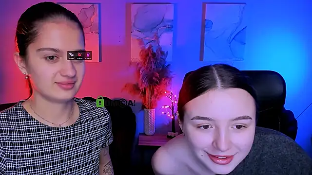 Snapshot of leslie_bird chatting on December 3, 2025, 10:25 am leslie bird online show from December 3, 2025, 10:25 am