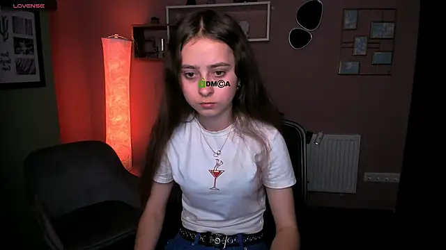 Snapshot of rebecca_smile chatting on October 30, 2025, 6:44 am rebecca smile online show from October 30, 2025, 6:44 am