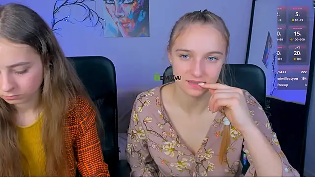 Snapshot of rebecca_smile chatting on October 11, 2025, 6:14 am rebecca smile online show from October 11, 2025, 6:14 am