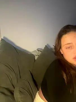 Snapshot of Roxy_30 chatting on November 26, 2025, 6:08 pm Roxy 30 online show from November 26, 2025, 6:08 pm