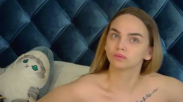 AnitaVenture online show from November 2, 2025, 4:06 am