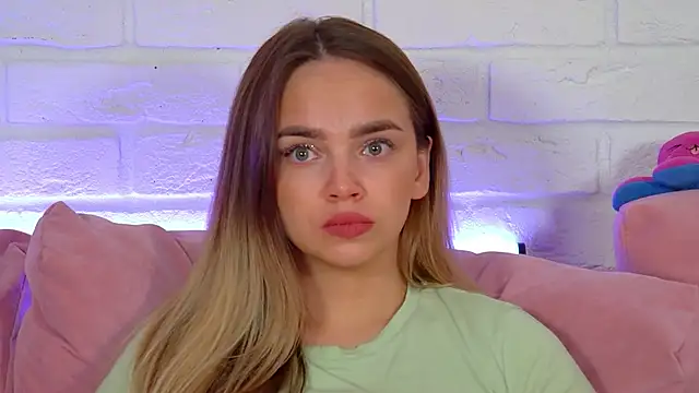 Snapshot of AnitaVenture chatting on June 11, 2026, 4:20 am AnitaVenture online show from June 11, 2026, 4:20 am