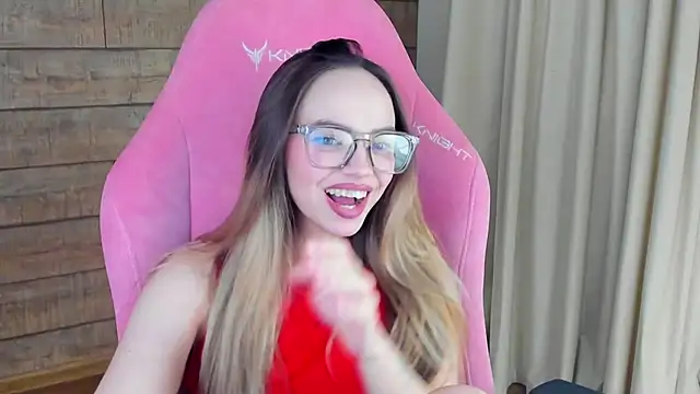 Snapshot of AnitaVenture chatting on March 16, 2026, 5:44 am AnitaVenture online show from March 16, 2026, 5:44 am