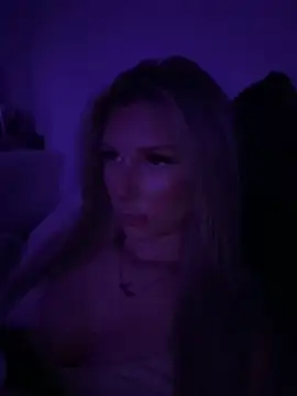 blondeeee online show from February 22, 2026, 5:58 pm