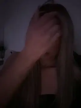 blondeeee online show from February 2, 2026, 4:50 pm