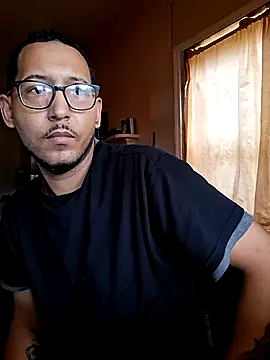 ThrowedWorldWide online show from November 30, 2025, 2:29 pm