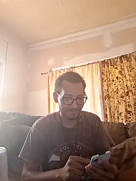 ThrowedWorldWide online show from November 18, 2025, 4:54 pm