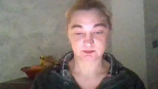 Snapshot of GoldenAngelMilf chatting on March 18, 2026, 12:41 pm GoldenAngelMilf online show from March 18, 2026, 12:41 pm