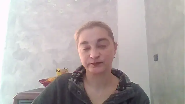 Snapshot of GoldenAngelMilf chatting on March 10, 2026, 2:10 pm GoldenAngelMilf online show from March 10, 2026, 2:10 pm