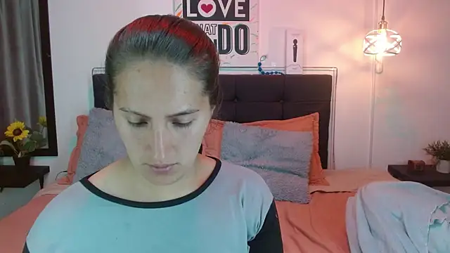 Sharon 10  online show from October 2, 2025, 1:53 am