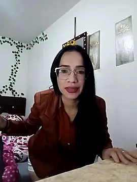 Snapshot of YaraDuartee chatting on November 4, 2025, 12:42 pm YaraDuartee online show from November 4, 2025, 12:42 pm