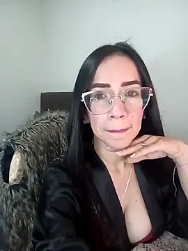 YaraDuartee online show from March 21, 2026, 2:24 am