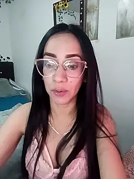 YaraDuartee online show from January 16, 2026, 9:19 pm