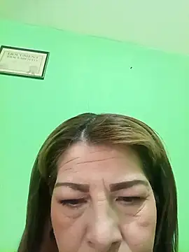 Snapshot of VANESSA__01 chatting on October 28, 2025, 12:59 pm VANESSA 01 online show from October 28, 2025, 12:59 pm